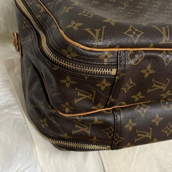 AUTHENTIC LV LUGGAGE POSH AUTHENTICATED - Picture 5 of 7